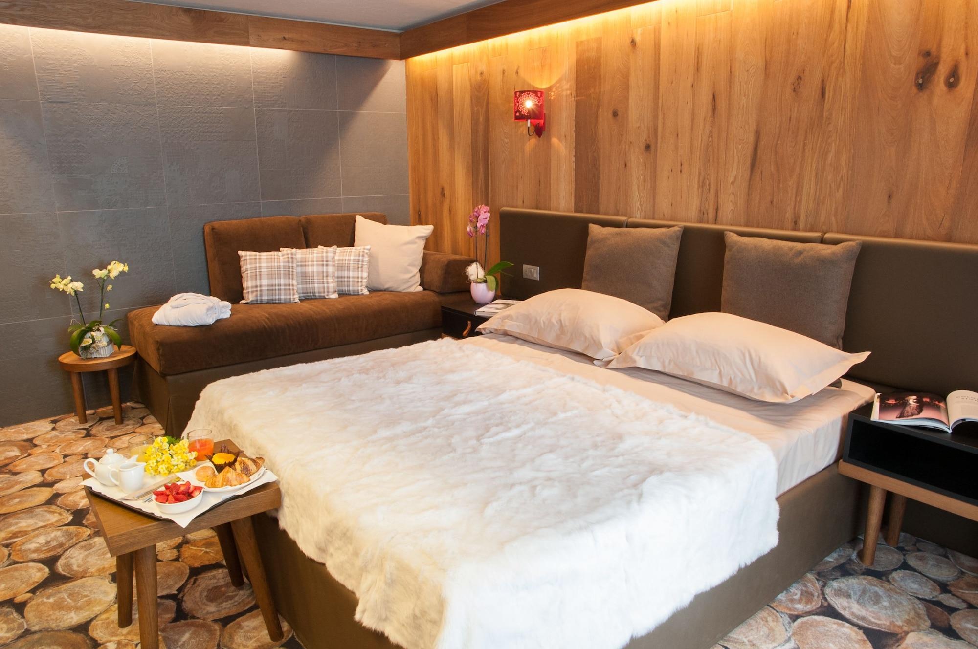 Alexander Charme Hotel 리비뇨 외부 사진