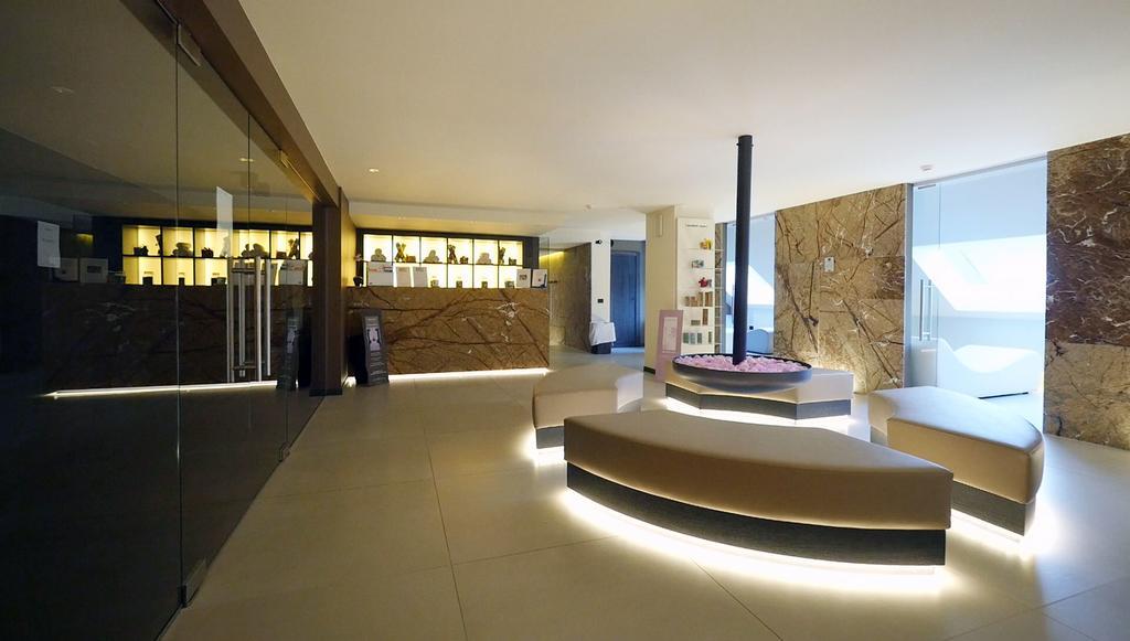 Alexander Charme Hotel 리비뇨 외부 사진