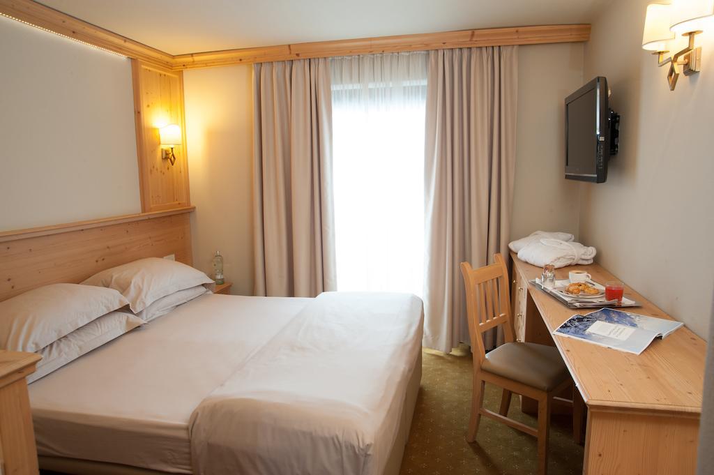 Alexander Charme Hotel 리비뇨 외부 사진